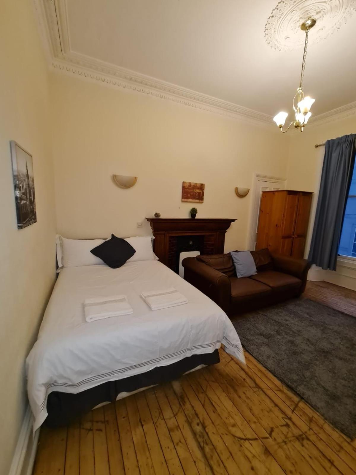 Haymarket Station Rooms Edinburgh Bagian luar foto